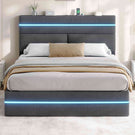Lit double AOGLLATI 140 x 190 cm avec station de charge hydraulique et éclairage LED tête de lit rembourrée gris foncé