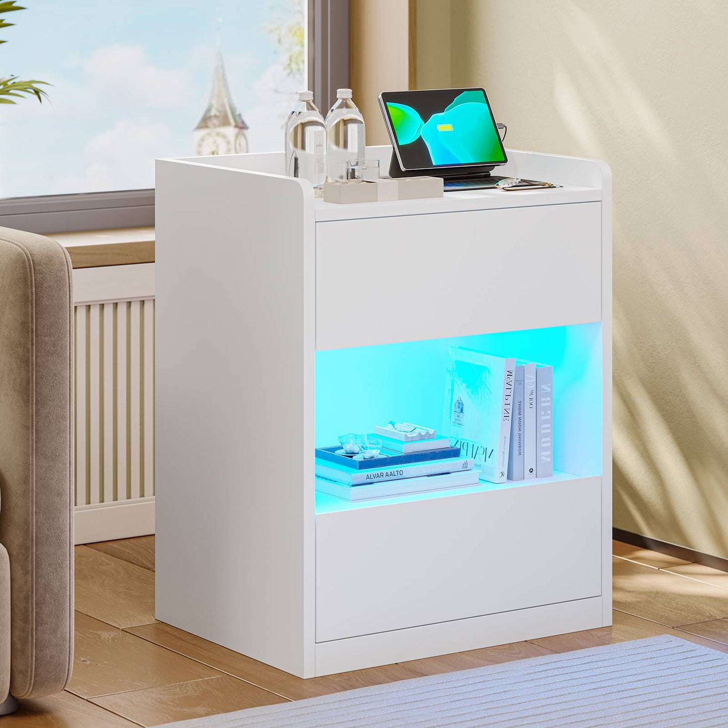 Table de chevet AOGLLATI à LED avec multiprise et station de recharge équipée de 2 tiroirs et d'un compartiment de rangement  40 x 35 x 60 cm