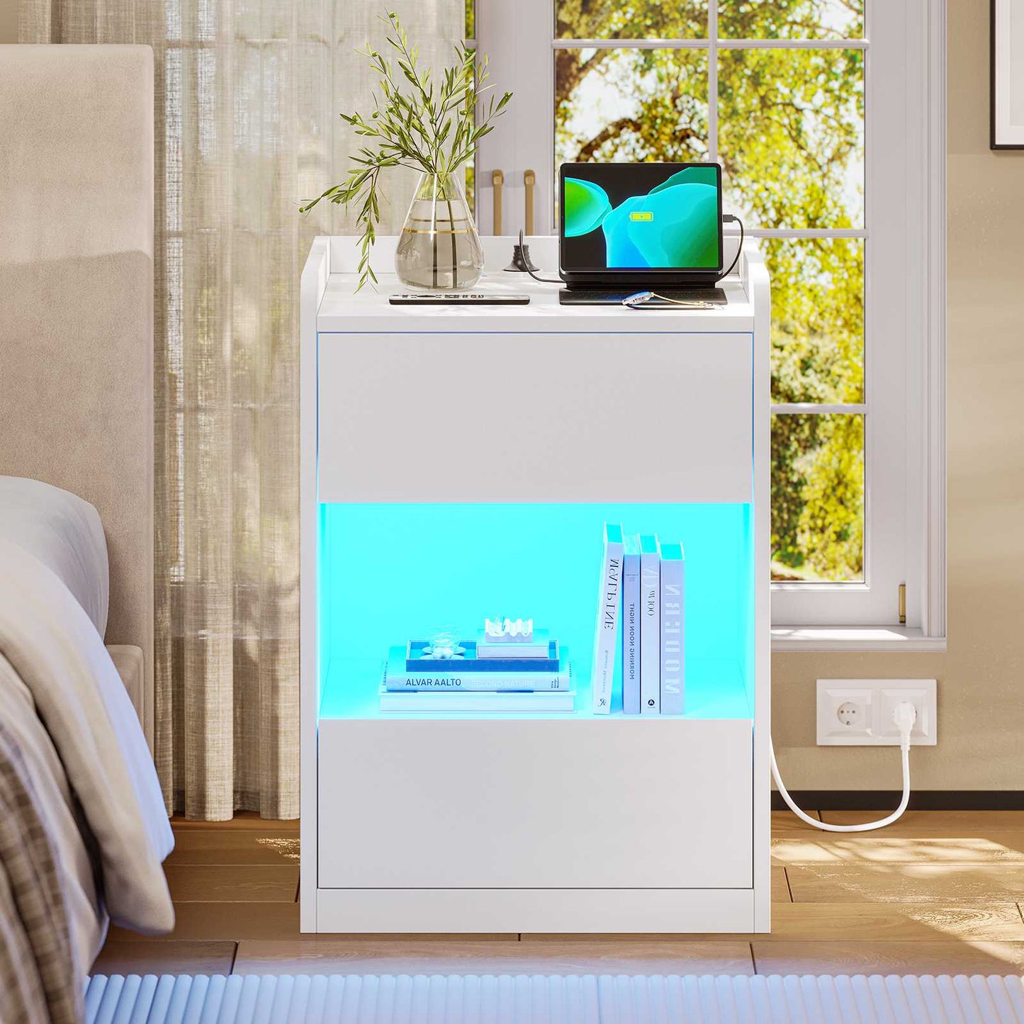 Table de chevet AOGLLATI à LED avec multiprise et station de recharge équipée de 2 tiroirs et d'un compartiment de rangement  40 x 35 x 60 cm
