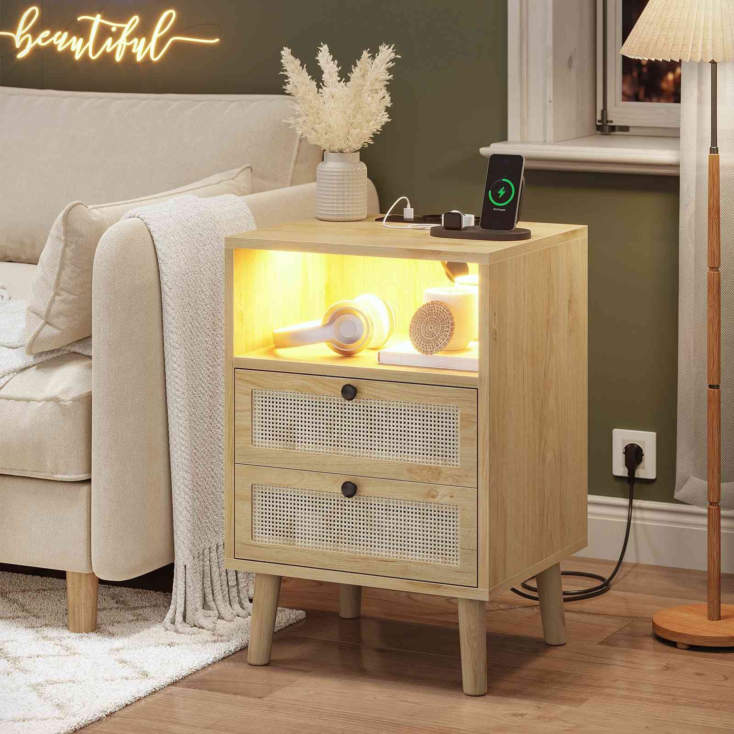Table de Chevet en Rotin avec Avec Lumières LED et Multiprise 2 Prises CA 2 Ports USB Tables d'appoint avec 2 Tiroirs et Compartiment